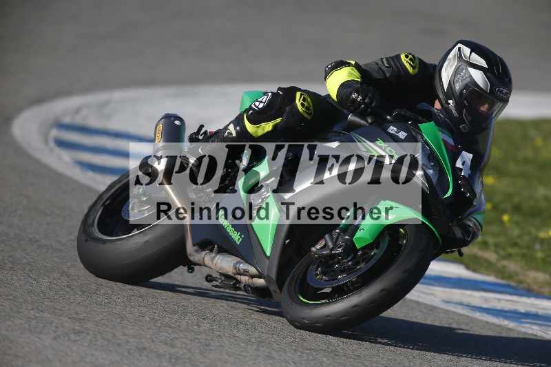 /Archiv-2024/01 26.-28.01.2024 Moto Center Thun Jerez/Gruppe gruen-green/48